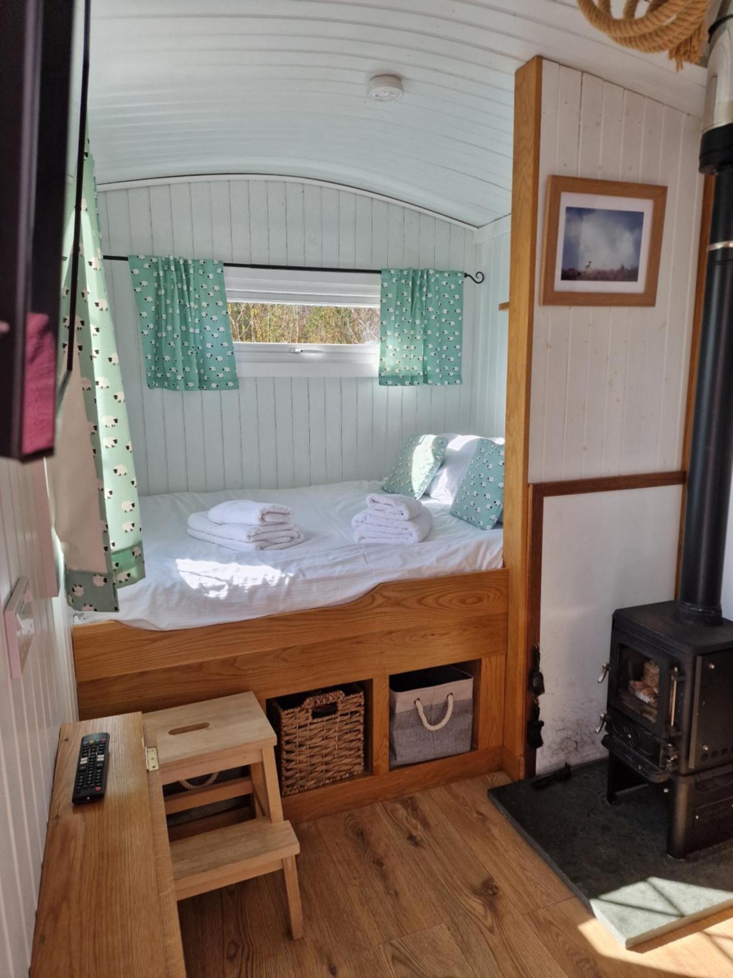 Dalnoid Cottages & Treehouses Nr Glenshee Экстерьер фото