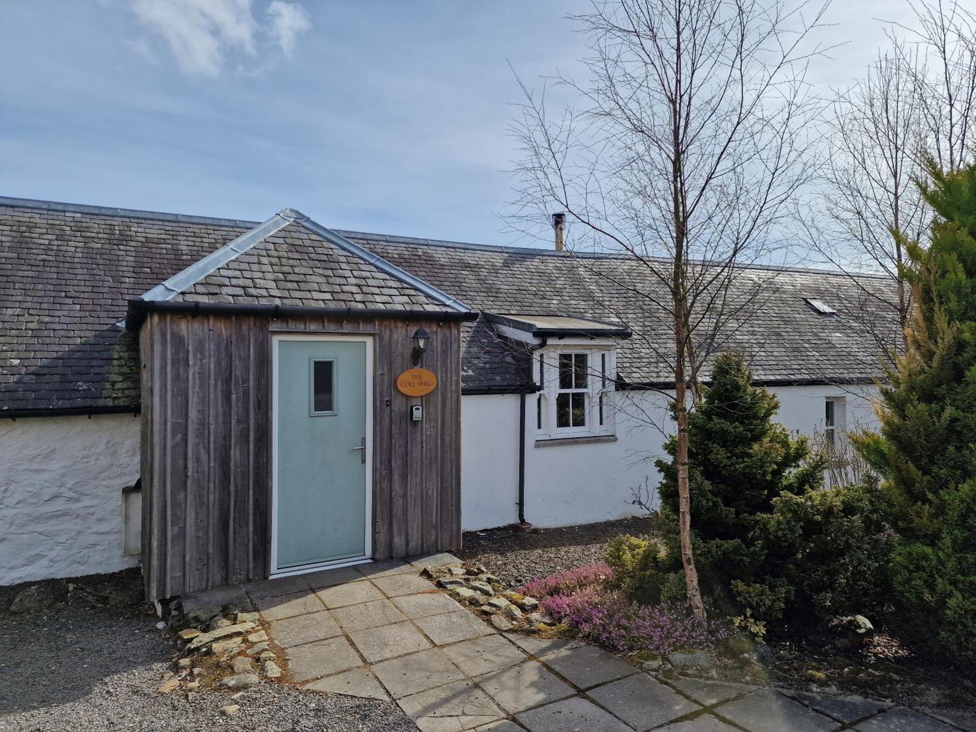 Dalnoid Cottages & Treehouses Nr Glenshee Экстерьер фото
