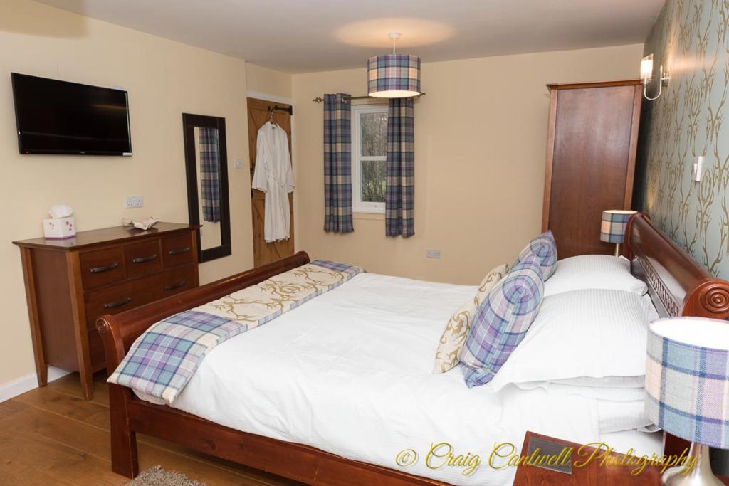 Dalnoid Cottages & Treehouses Nr Glenshee Экстерьер фото