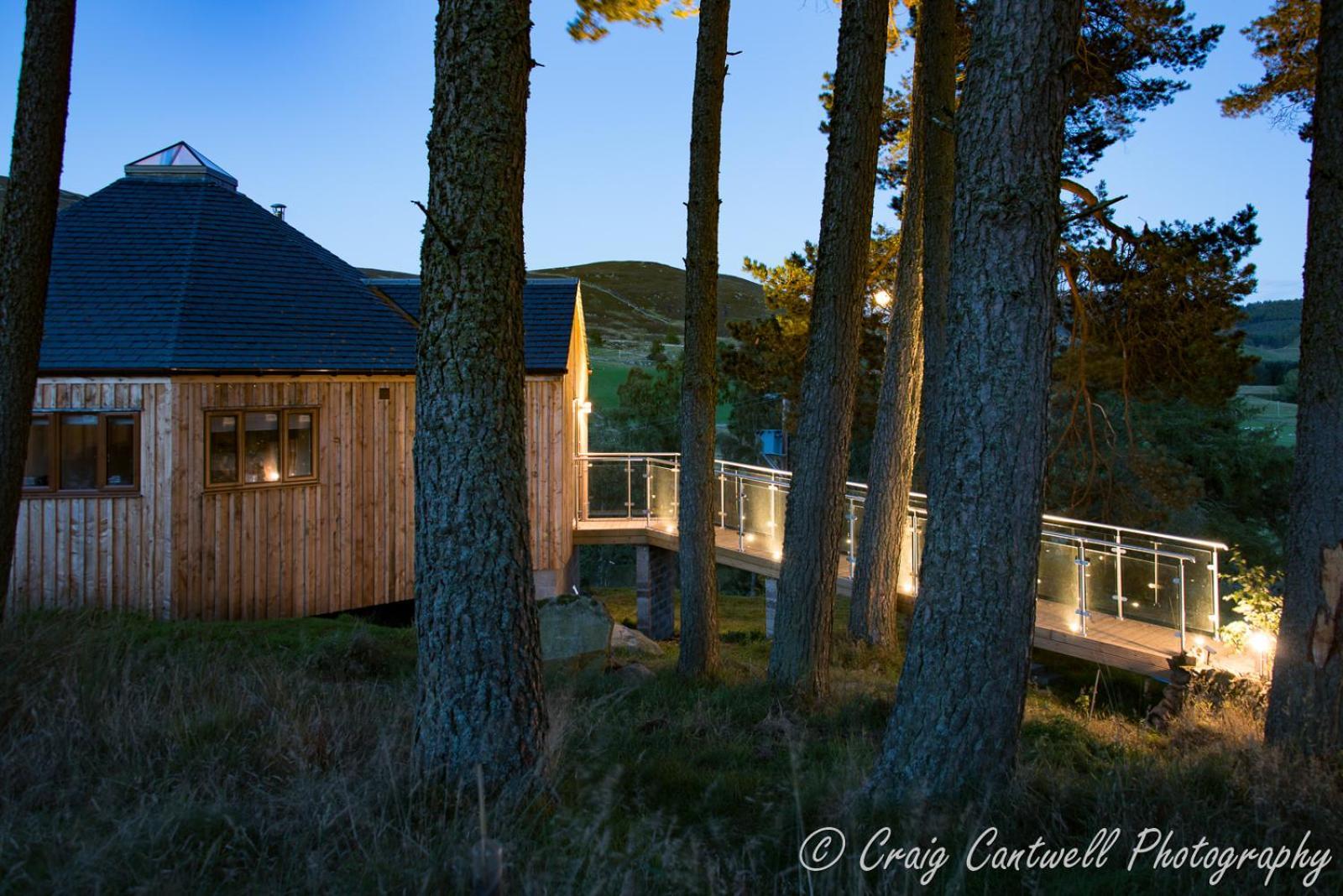 Dalnoid Cottages & Treehouses Nr Glenshee Экстерьер фото