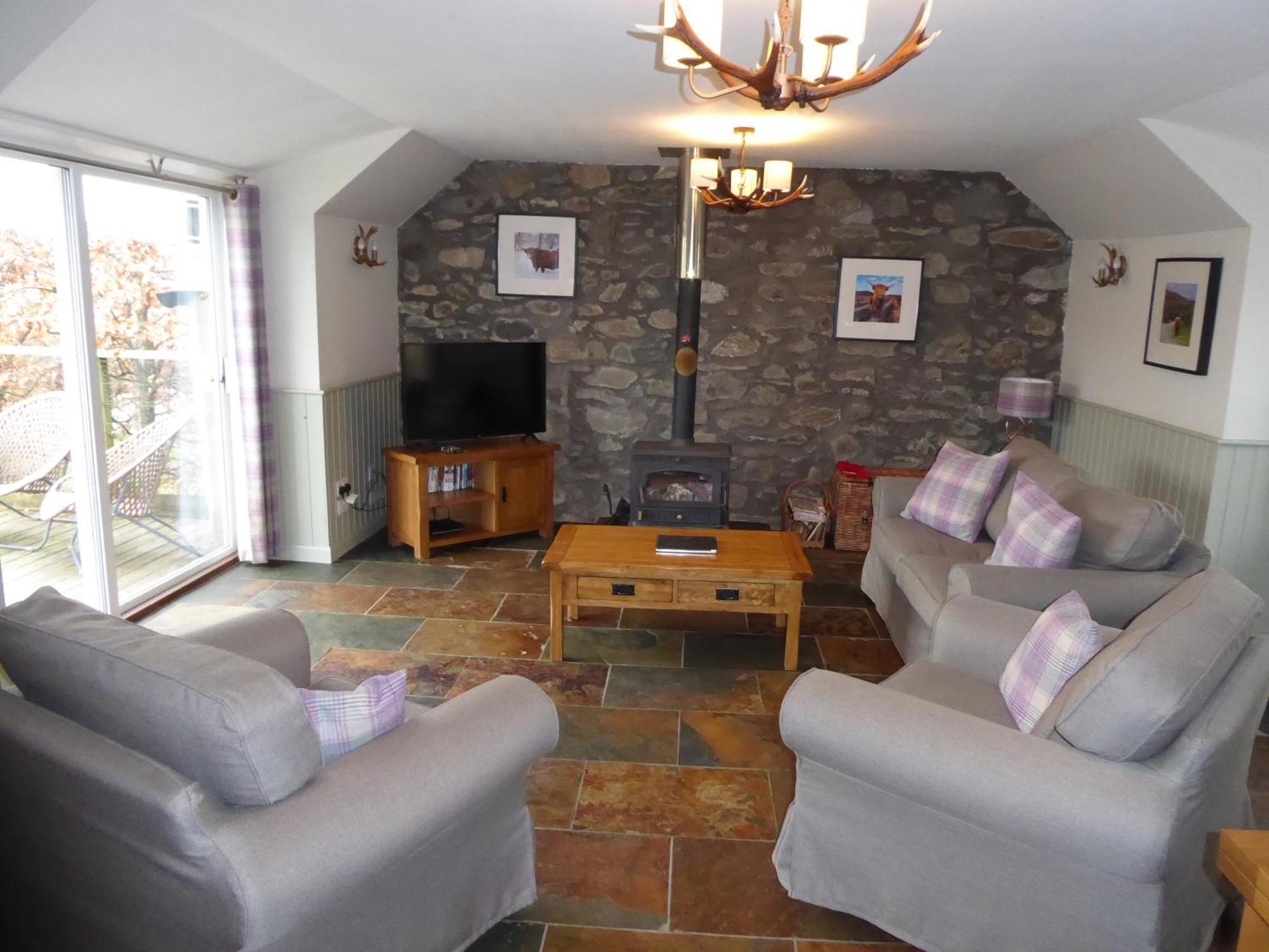 Dalnoid Cottages & Treehouses Nr Glenshee Экстерьер фото