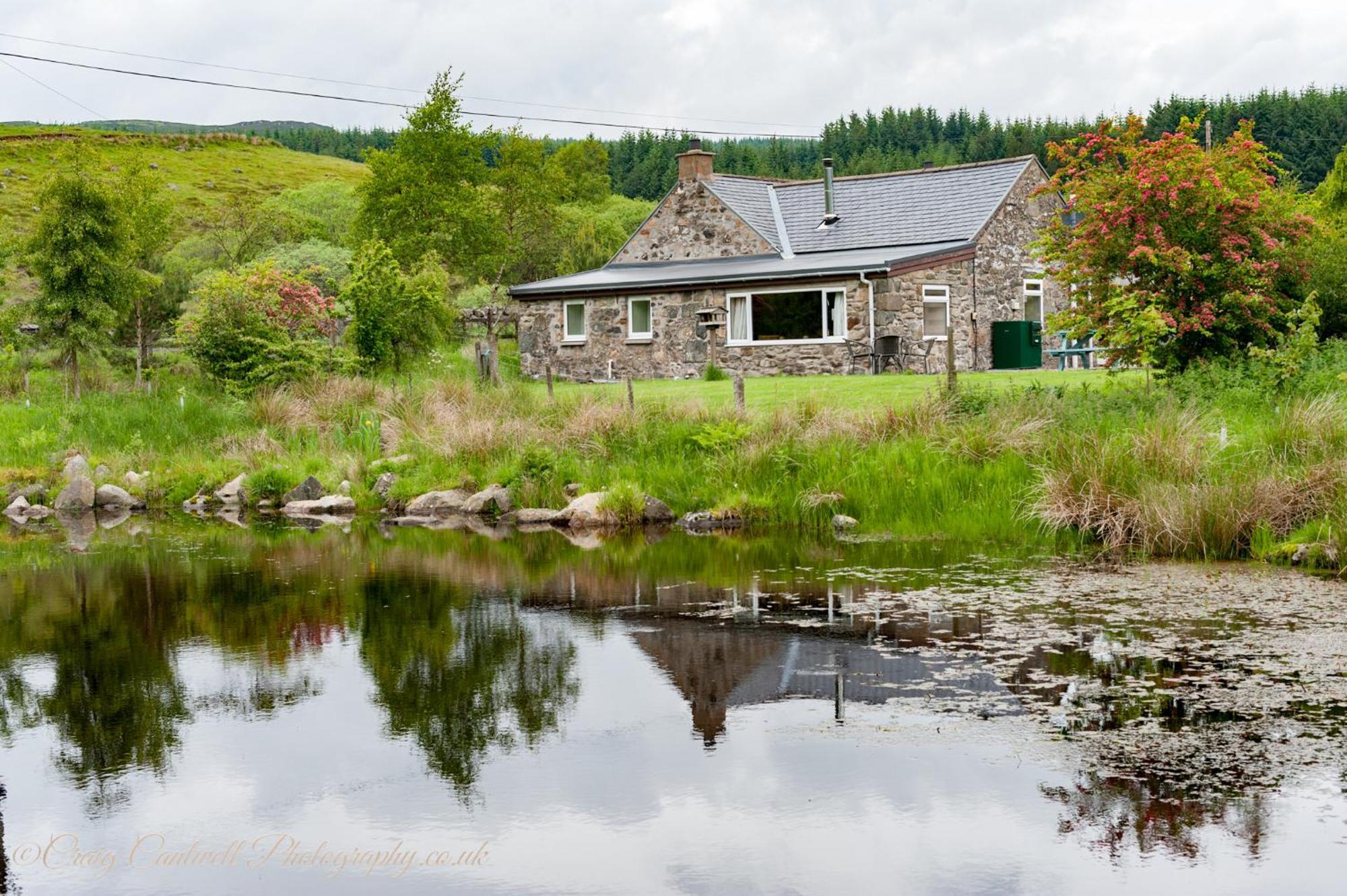 Dalnoid Cottages & Treehouses Nr Glenshee Экстерьер фото